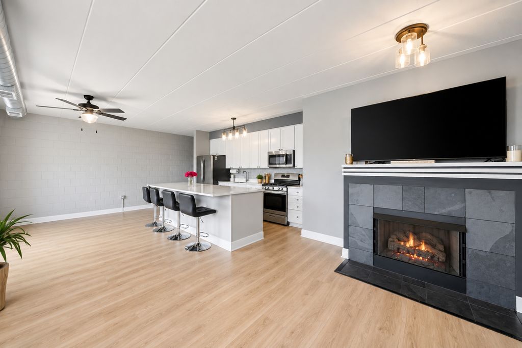 1100 W Montrose Avenue 502, Chicago, IL 60613 — photo 3