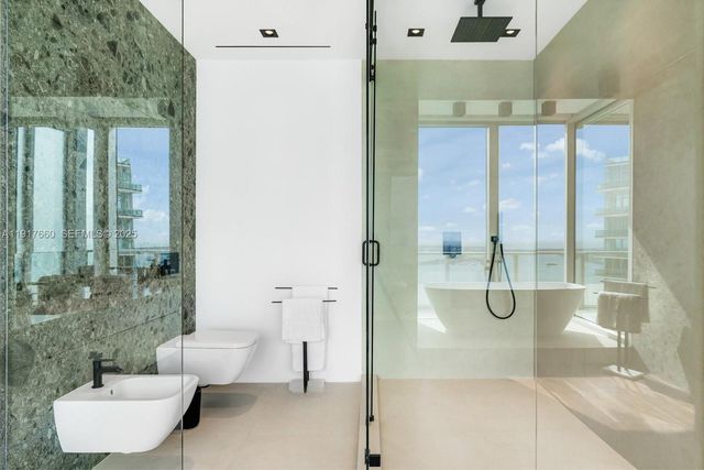 1300 Brickell Bay Dr 4401, Miami, FL 33131