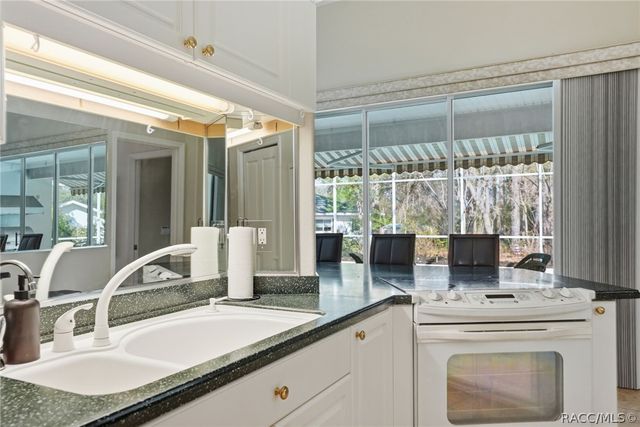 3563 W Blossom Drive, Beverly Hills, FL 34465