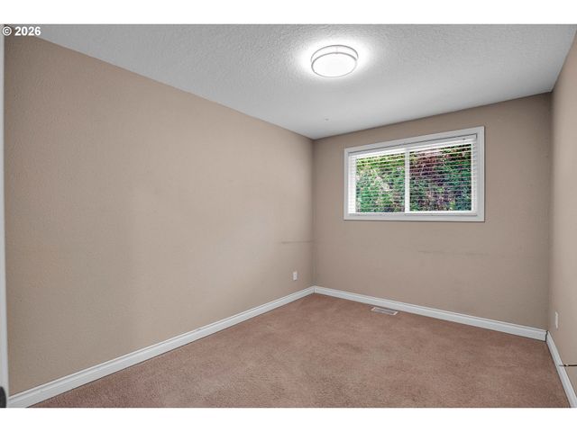 35310 SKOGAN Rd, Sandy, OR 97055