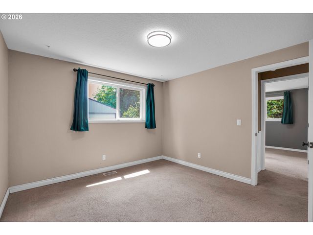 35310 SKOGAN Rd, Sandy, OR 97055