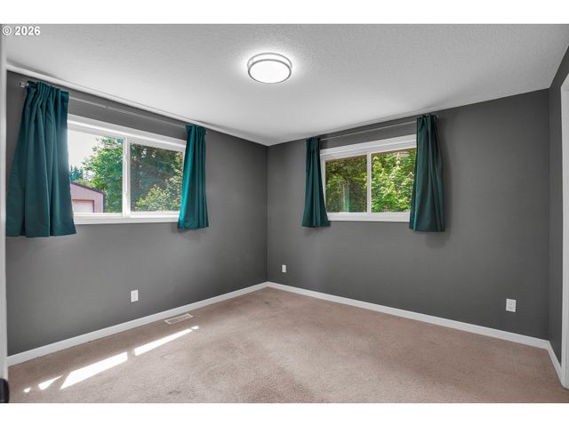 35310 SKOGAN Rd, Sandy, OR 97055