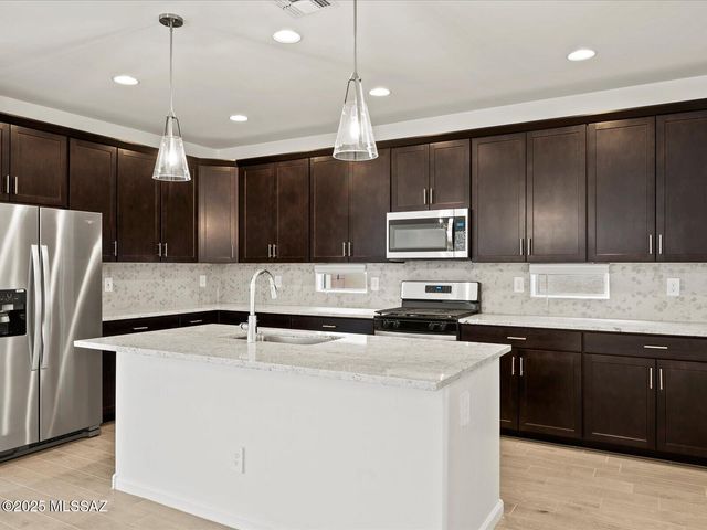 12654 E Remi Drive, Vail, AZ 85641