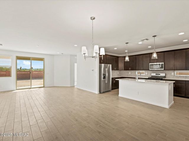 12654 E Remi Drive, Vail, AZ 85641