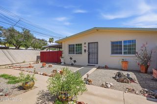 396 N Silverbell Rd Unit A, Tucson, AZ 85745