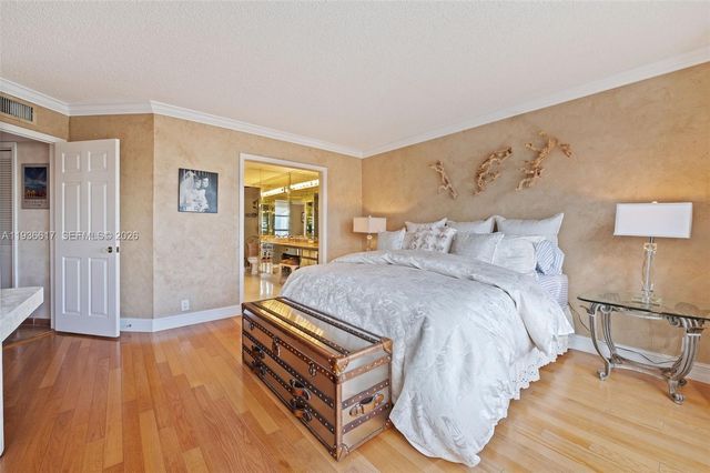 19101 NE 36th Ct 1412, Aventura, FL 33180