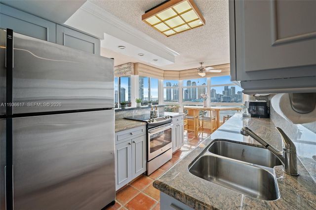 19101 NE 36th Ct 1412, Aventura, FL 33180