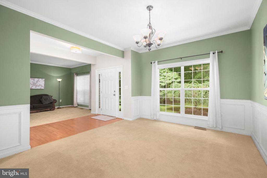 3113 SOMERSET DR, Jeffersonton, VA 22724