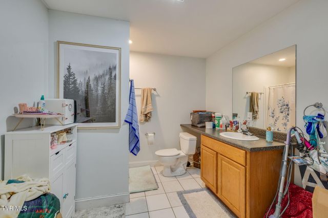 437 Neal Drive, Bluff City, TN 37618