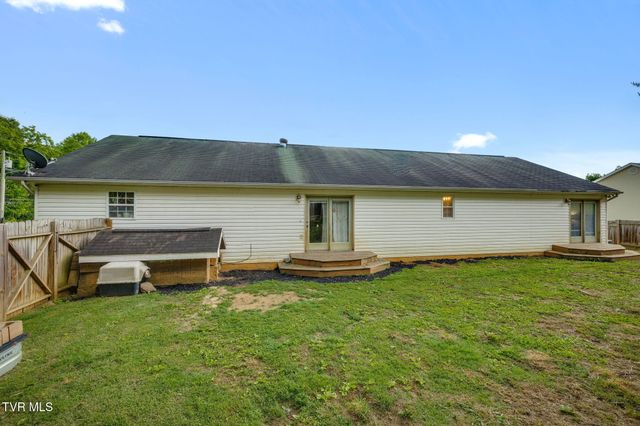 437 Neal Drive, Bluff City, TN 37618