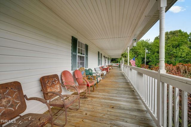 437 Neal Drive, Bluff City, TN 37618