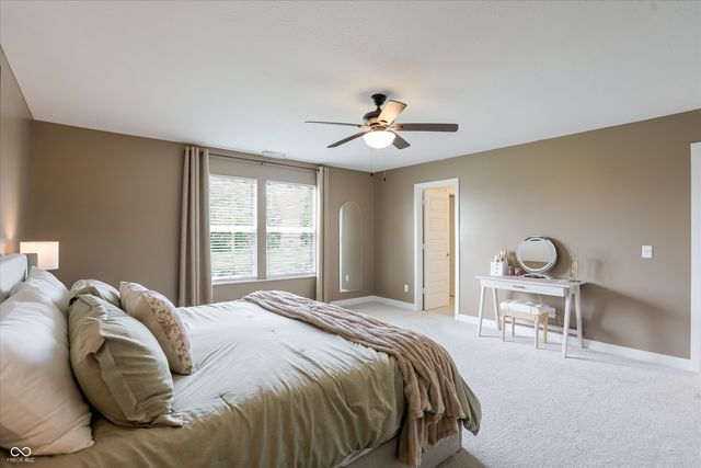 6672 Sugar Creek Lane, Whitestown, IN 46075