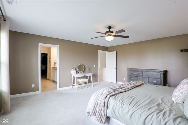 6672 Sugar Creek Lane, Whitestown, IN 46075