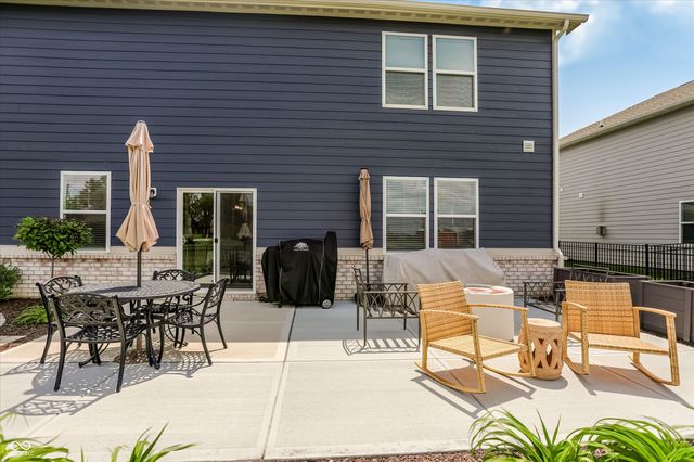 6672 Sugar Creek Lane, Whitestown, IN 46075