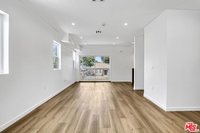 10826 Hesby Street, North Hollywood (los Angeles), CA 91601