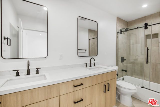 10826 Hesby Street, North Hollywood (los Angeles), CA 91601