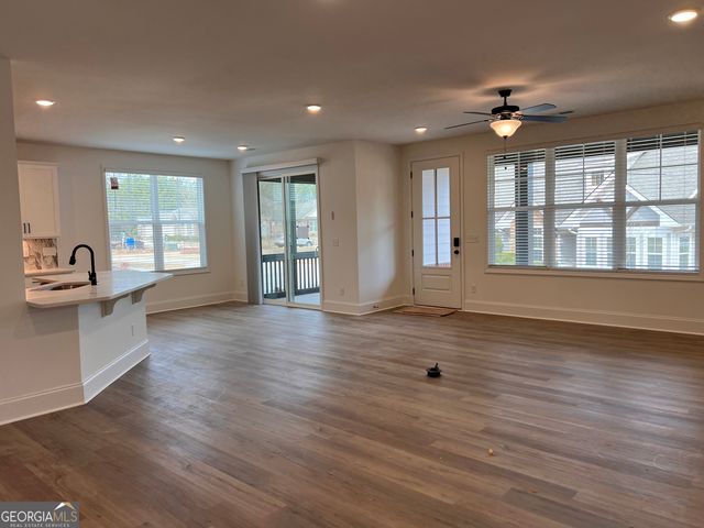 63 Thomaston Street 11, Newnan, GA 30263