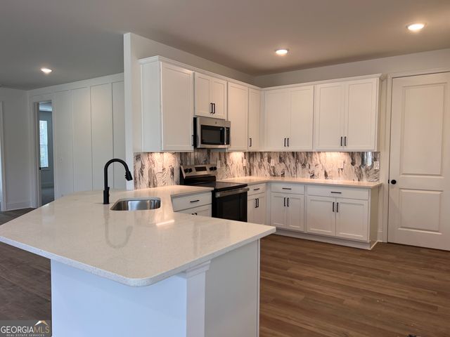 63 Thomaston Street 11, Newnan, GA 30263