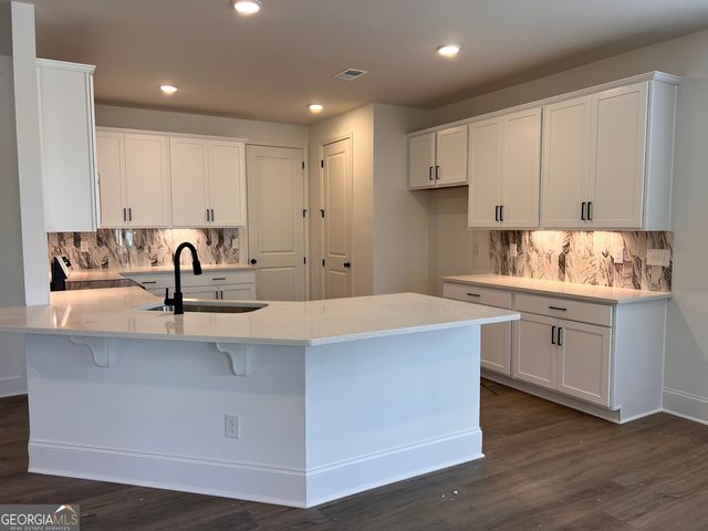 63 Thomaston Street 11, Newnan, GA 30263