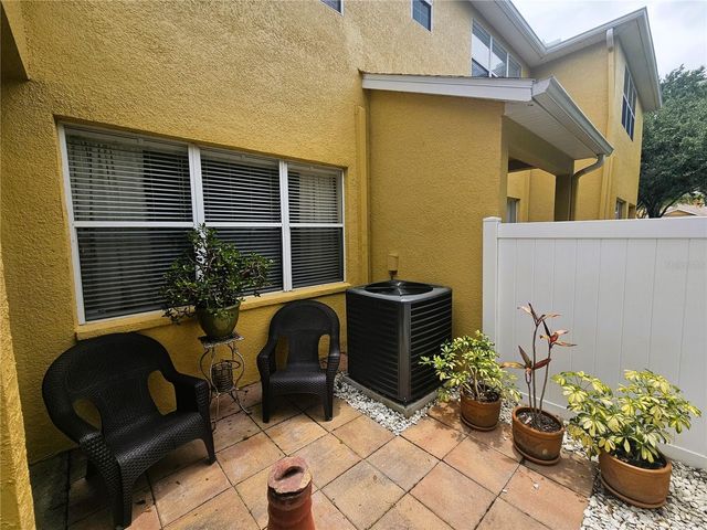 8148 STONE LEAF LANE, Tampa, FL 33647