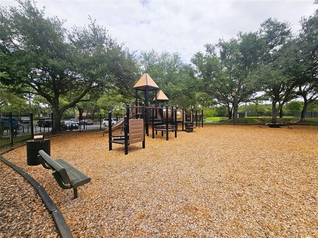 8148 STONE LEAF LANE, Tampa, FL 33647