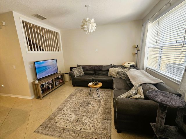 8148 STONE LEAF LANE, Tampa, FL 33647
