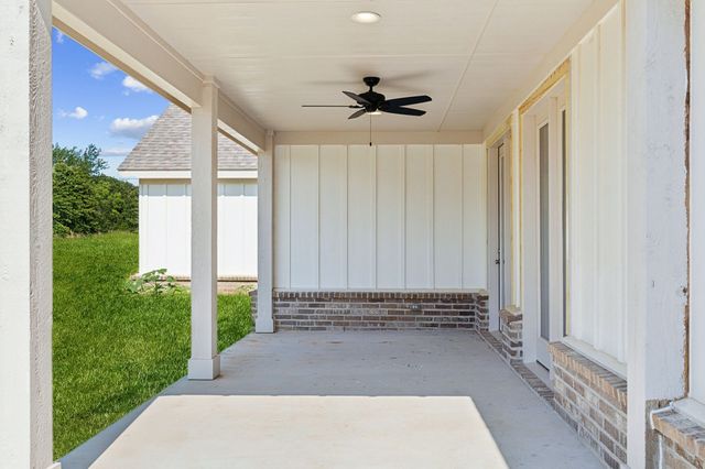 209 Blackjack Crossing, Paradise, TX 76073