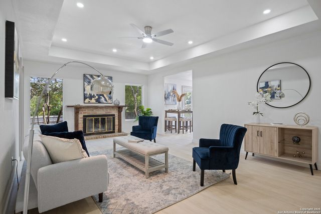 204 Green Meadows, Converse, TX 78109