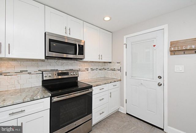 2108 N LINE ST, Lansdale, PA 19446