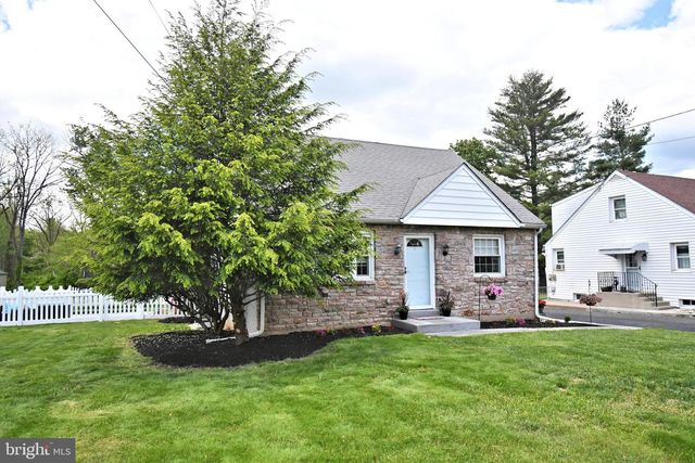 2108 N LINE ST, Lansdale, PA 19446