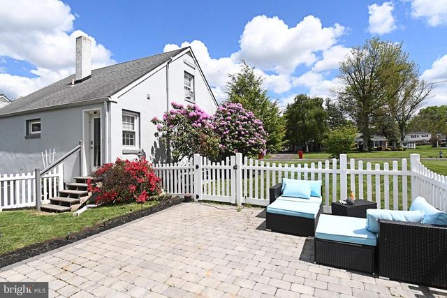 2108 N LINE ST, Lansdale, PA 19446