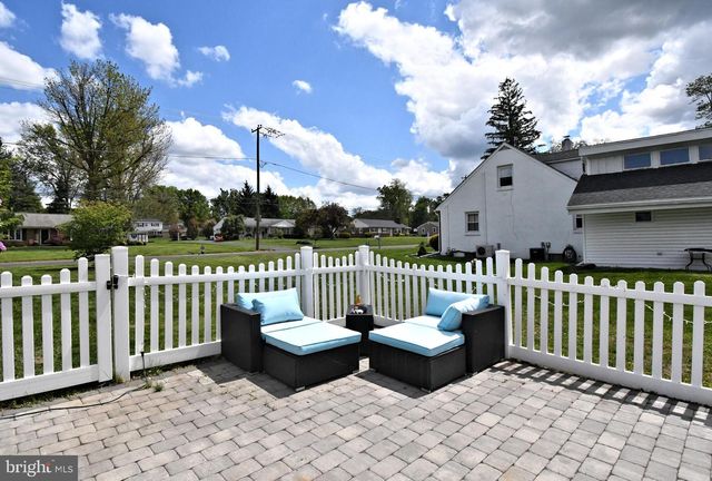 2108 N LINE ST, Lansdale, PA 19446