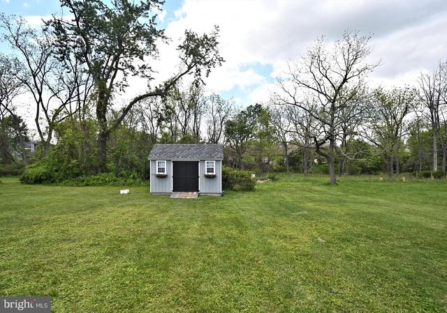 2108 N LINE ST, Lansdale, PA 19446