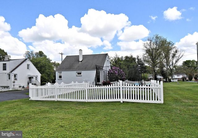 2108 N LINE ST, Lansdale, PA 19446