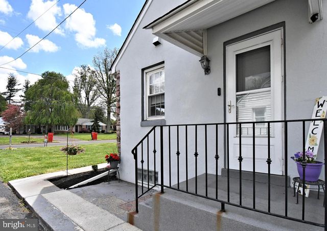2108 N LINE ST, Lansdale, PA 19446