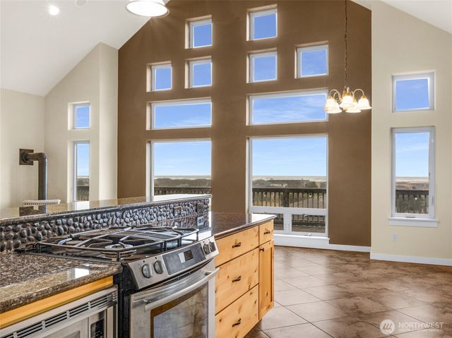 31102 J PLace, Ocean Park, WA 98640