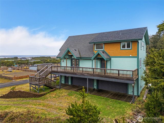 31102 J PLace, Ocean Park, WA 98640