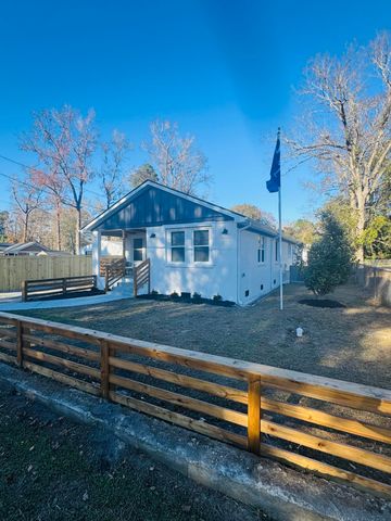 813 West 1st North Street, Summerville, SC 29483