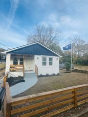 813 West 1st North Street, Summerville, SC 29483