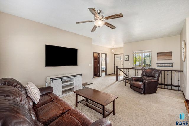 1015 N Cole Ave Avenue, Tea, SD 57064