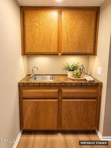 2718 Piedmont Avenue 9, Montrose, CA 91020