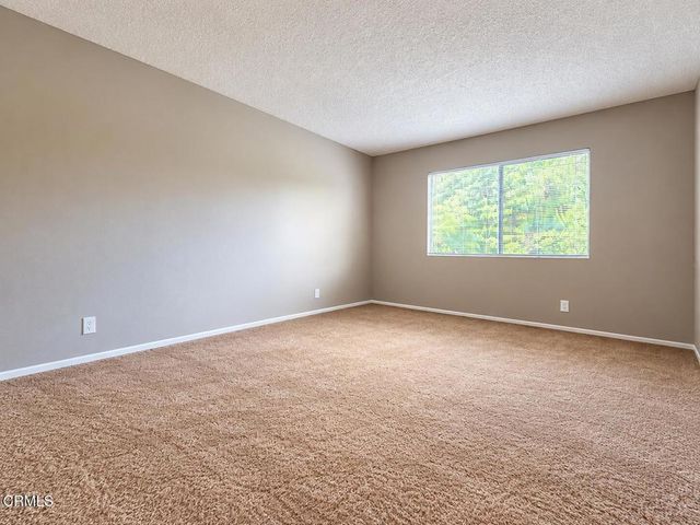 2718 Piedmont Avenue 9, Montrose, CA 91020