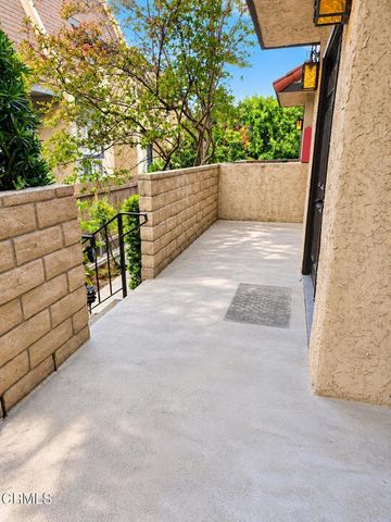 2718 Piedmont Avenue 9, Montrose, CA 91020