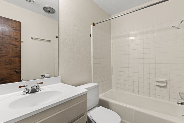 202 S S. Willis street, Lampasas, TX 76550