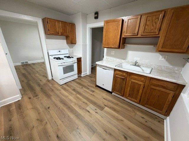 4642 Rockwood Road, Garfield Heights, OH 44125