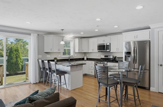 161 Broad St 2, Hudson, MA 01749