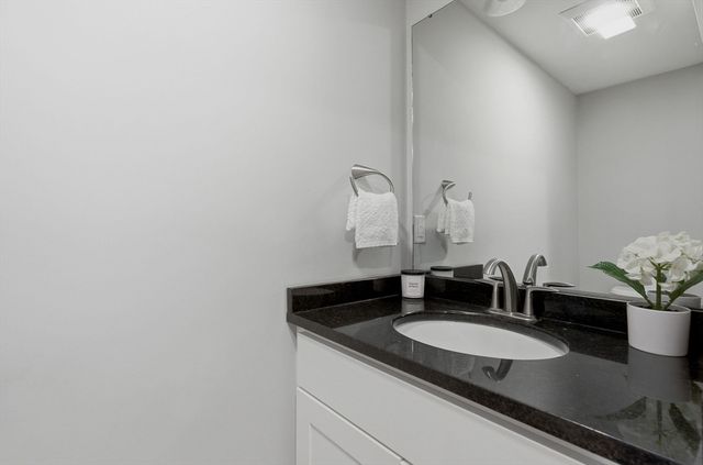 161 Broad St 2, Hudson, MA 01749