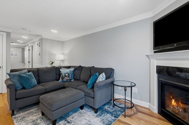 161 Broad St 2, Hudson, MA 01749