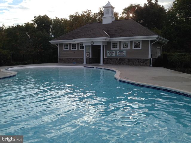 6102 LILAC CT, Upper Gwynedd, PA 19446