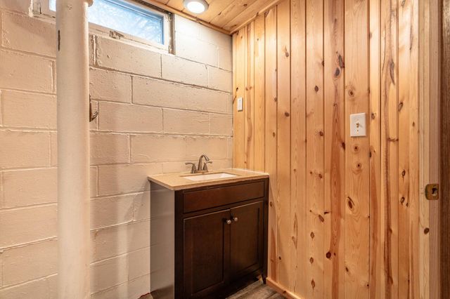 509 W Douglas Avenue, Fergus Falls, MN 56537